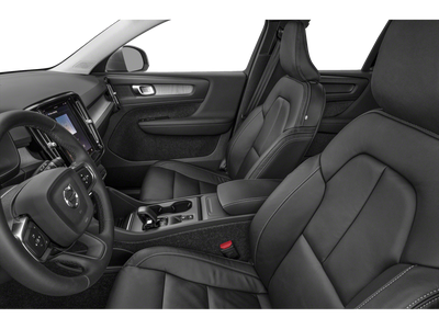 2023 Volvo XC40 Plus Dark Theme