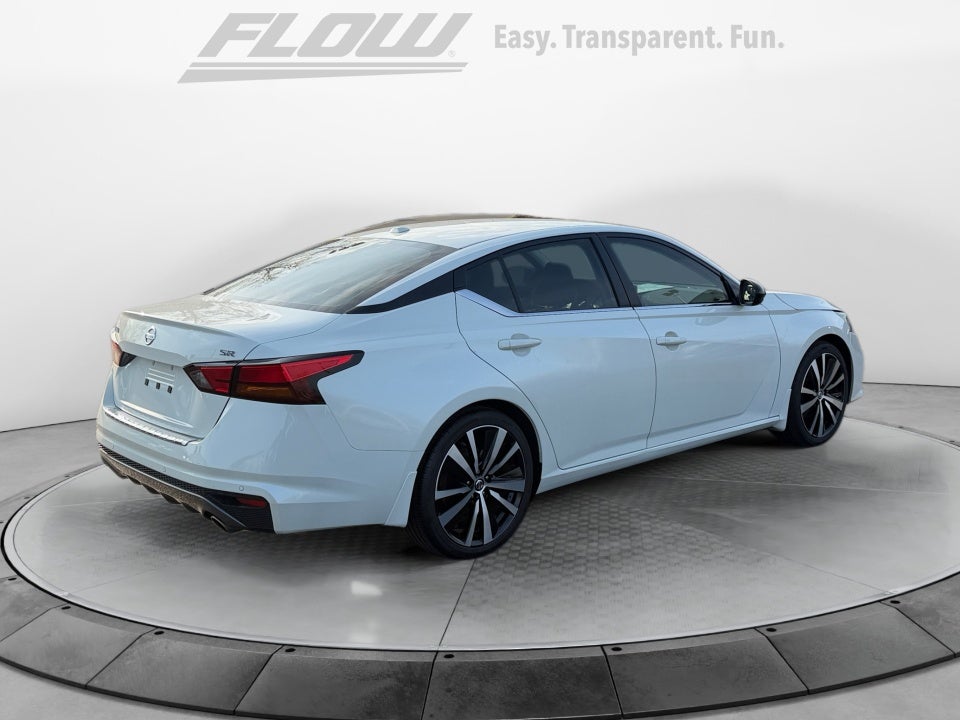 2022 Nissan Altima SR FWD