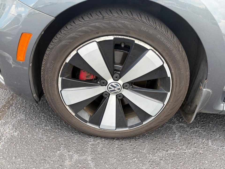 2013 Volkswagen Beetle Convertible 2.0T