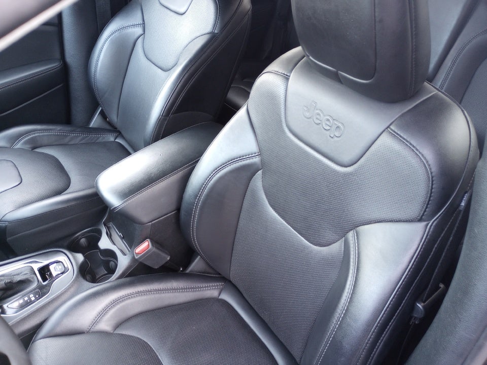 2023 Jeep Cherokee Altitude Lux 4x4