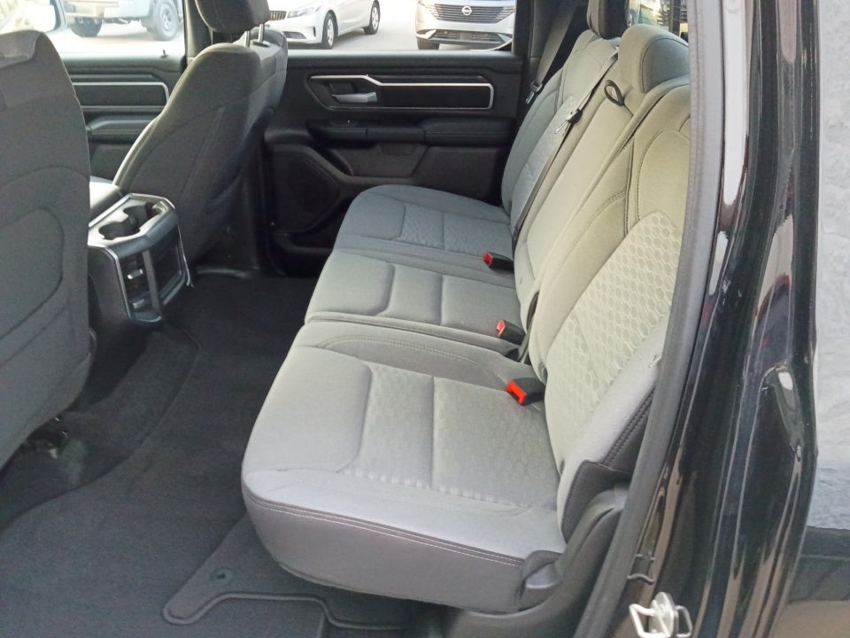 2025 RAM 1500 Big Horn Crew Cab 4x4 5'7" Box