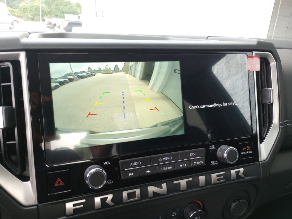 2025 Nissan Frontier SV
