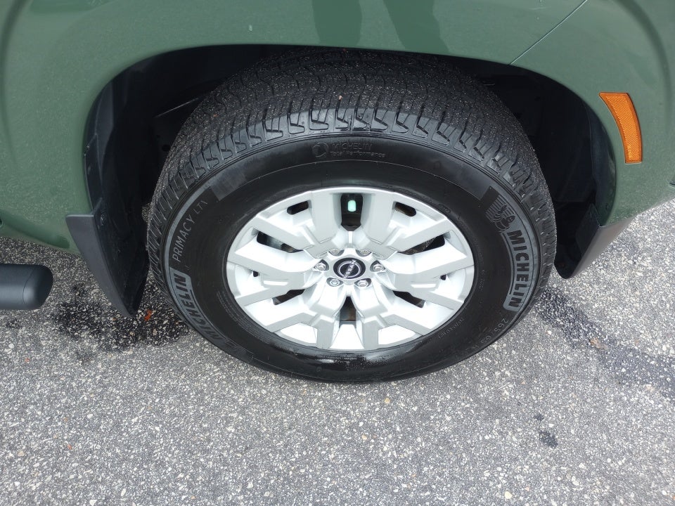 2024 Nissan Frontier Crew Cab SV 4x2