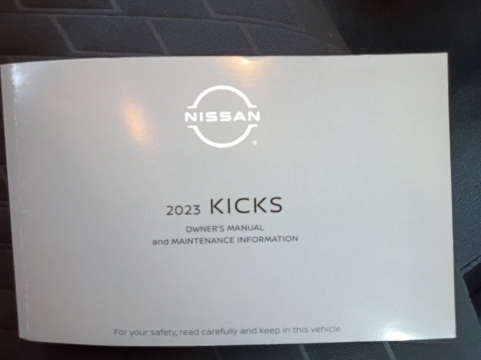 2023 Nissan Kicks SV