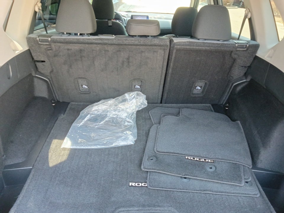 2023 Nissan Rogue SV FWD