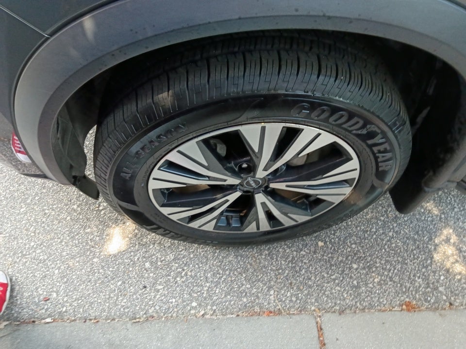 2023 Nissan Rogue SV FWD