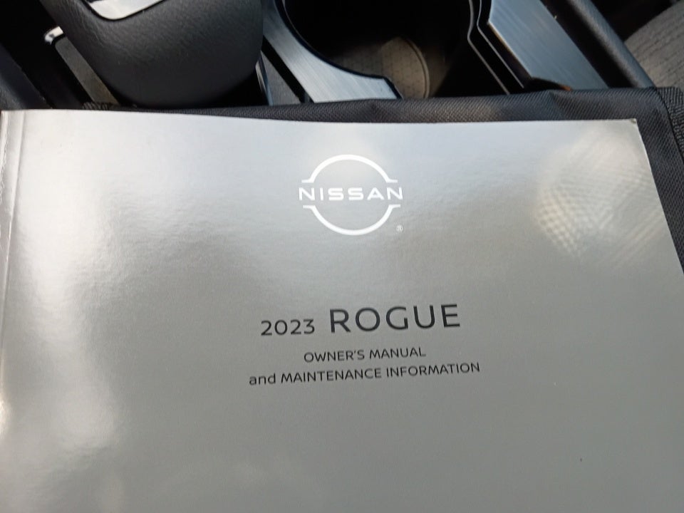 2023 Nissan Rogue SV FWD
