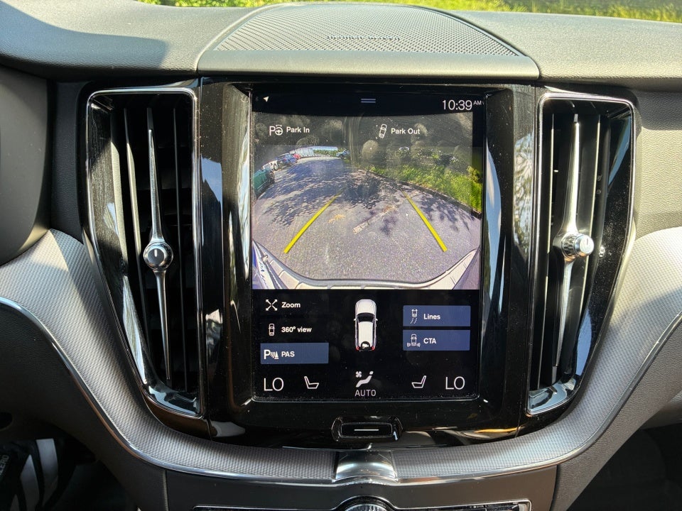 2019 Volvo XC60 R-Design