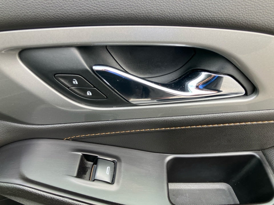 2020 Chevrolet Traverse FWD LS