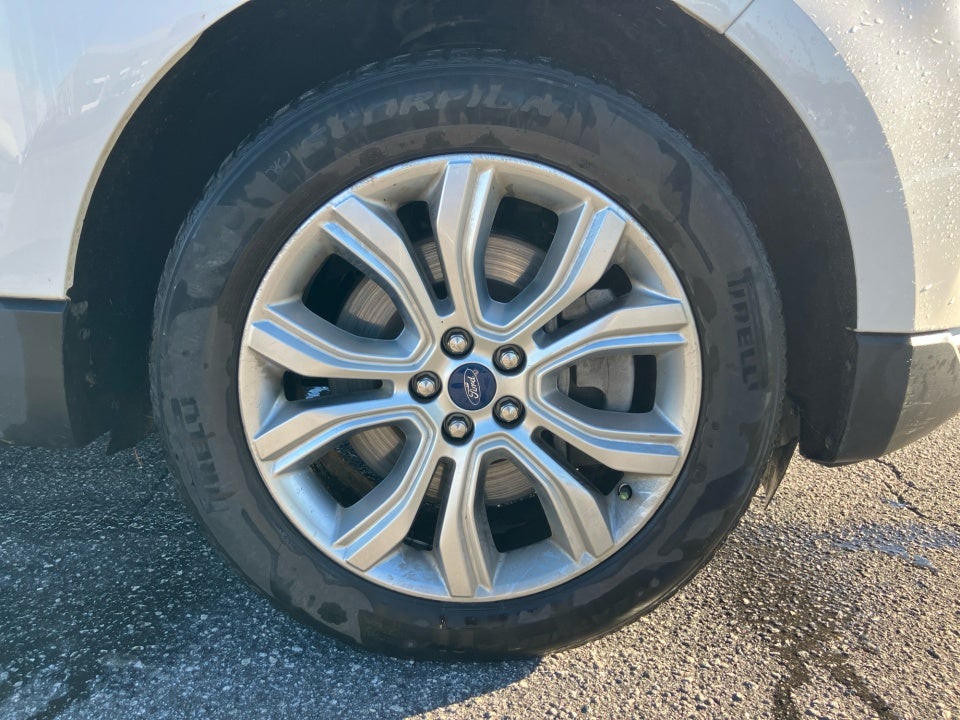 2021 Ford Edge Titanium