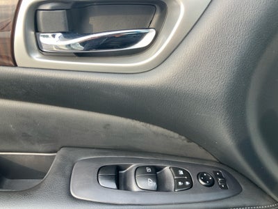2016 Nissan Pathfinder Platinum