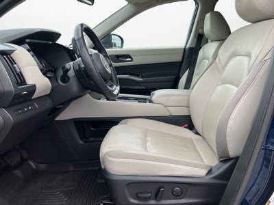 2024 Nissan Pathfinder SL 4WD