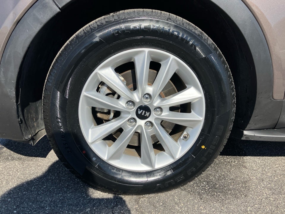 2019 Kia Sorento 3.3L LX