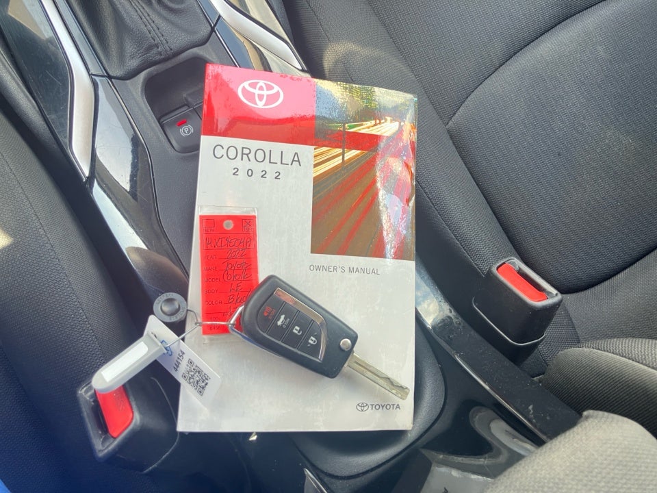 2022 Toyota Corolla LE
