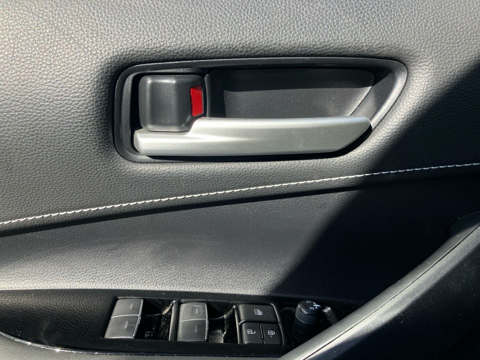 2023 Toyota Corolla Hatchback SE