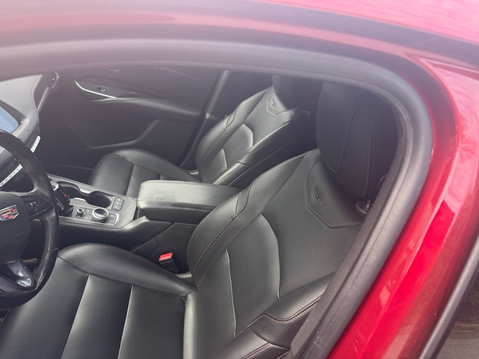 2019 Cadillac XT4 Sport