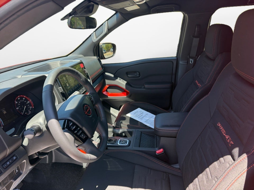 2026 Nissan Frontier Crew Cab PRO-4X 4x4