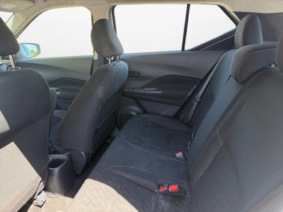 2021 Nissan Kicks S Xtronic CVT