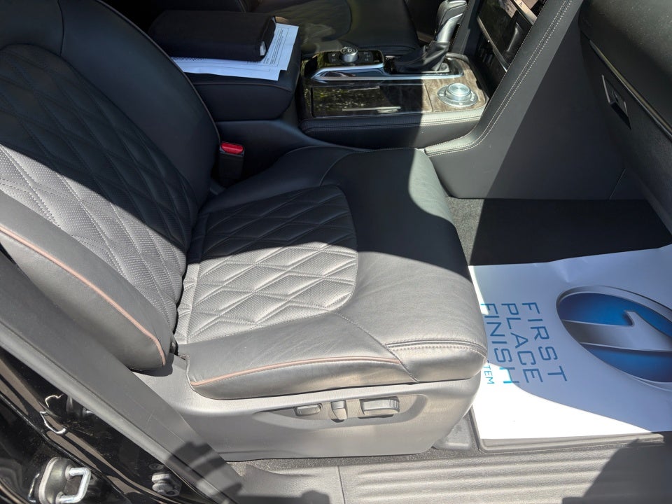 2023 Nissan Armada Platinum 4WD