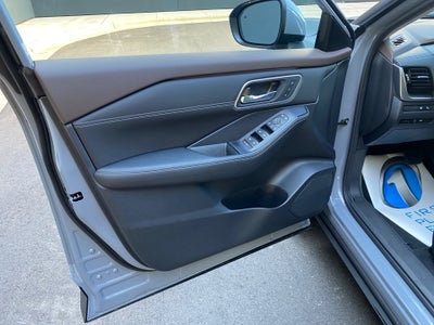 2023 Nissan Rogue Platinum FWD