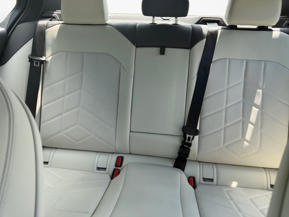 2024 BMW 530i 530i