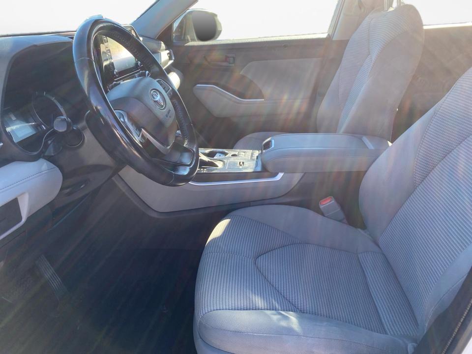 2022 Toyota Highlander Hybrid LE