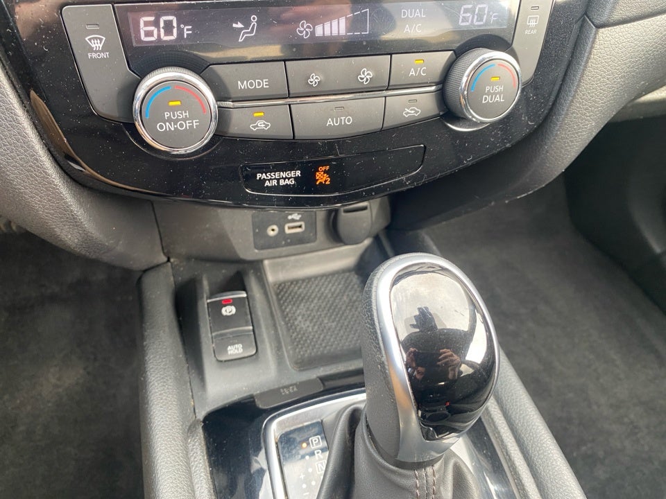 2020 Nissan Rogue SV FWD