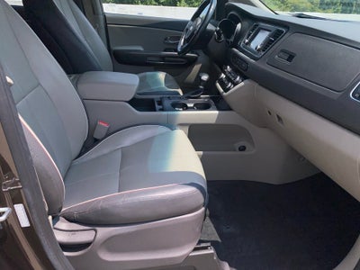 2018 Kia Sedona LX