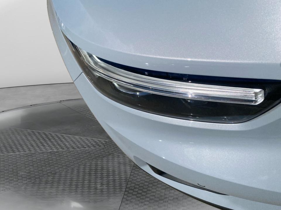 2021 Volvo XC40 Momentum