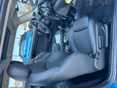 2024 MINI SE Hardtop Cooper