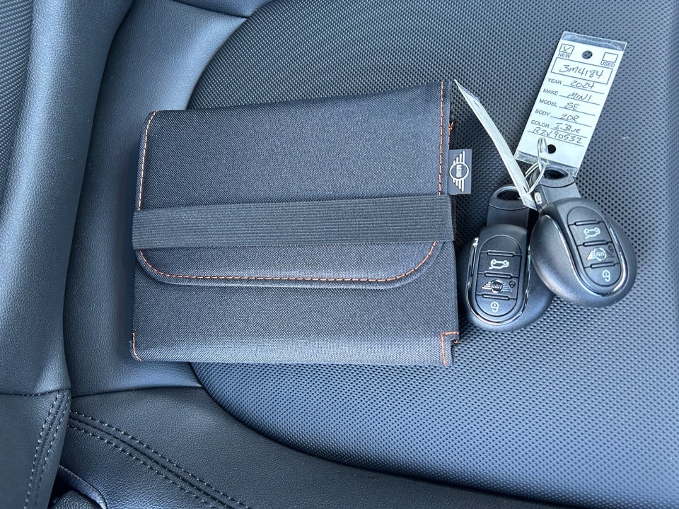 2024 MINI SE Hardtop Cooper