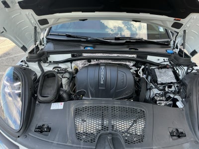 2021 Porsche Macan AWD