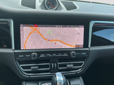 2021 Porsche Macan AWD