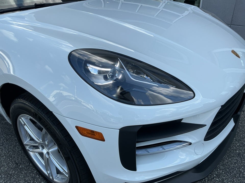 2021 Porsche Macan AWD