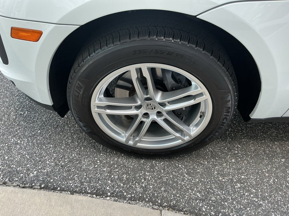 2021 Porsche Macan AWD
