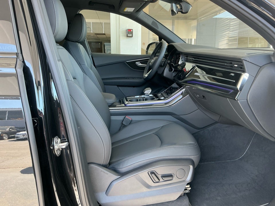 2025 Audi Q7 Premium 45 TFSI quattro Tiptronic