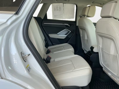2022 Audi Q3 Premium 40 TFSI quattro Tiptronic