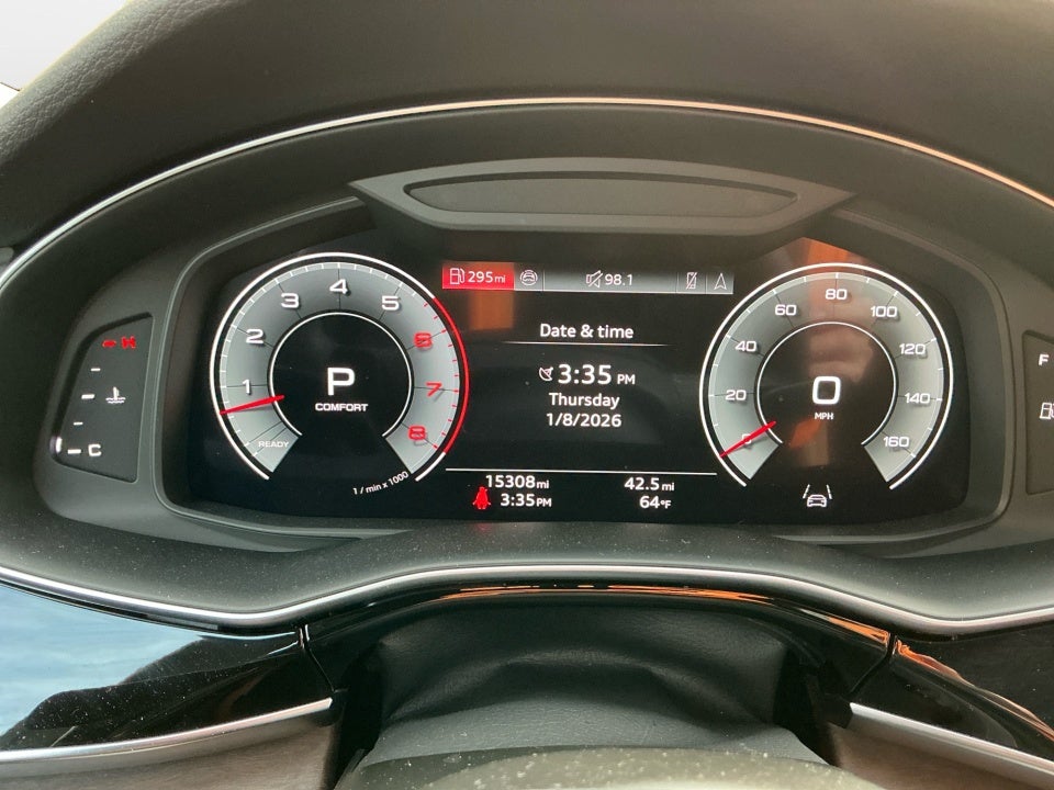 2025 Audi Q8 Premium 55 TFSI quattro