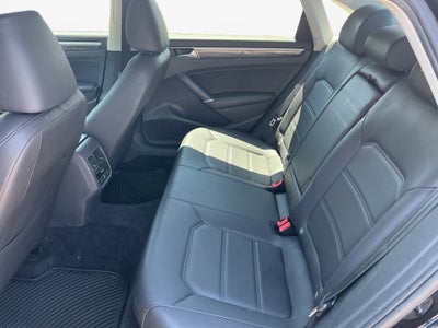 2018 Volkswagen Passat 2.0T SE