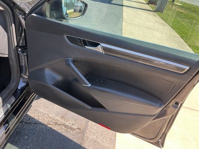 2018 Volkswagen Passat 2.0T SE