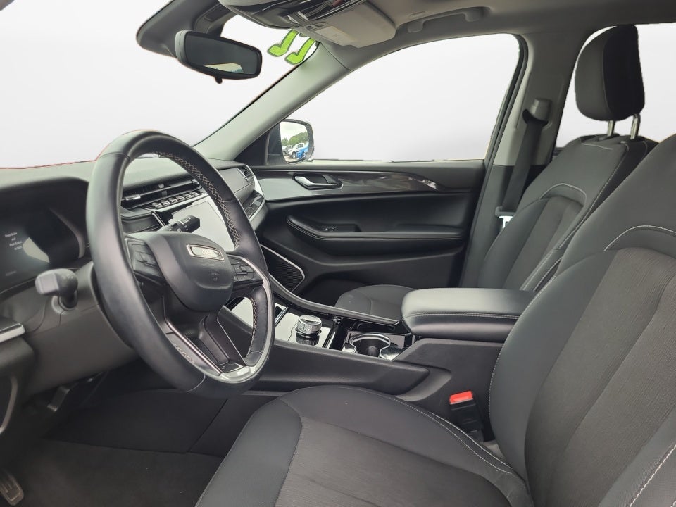2022 Jeep Grand Cherokee L Laredo