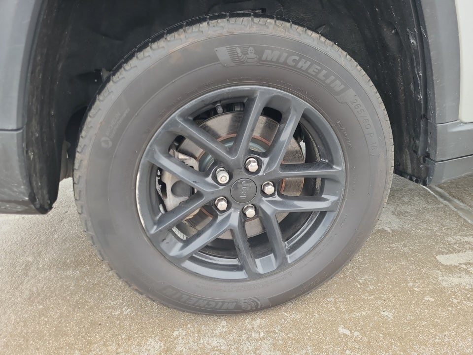 2022 Jeep Grand Cherokee L Laredo