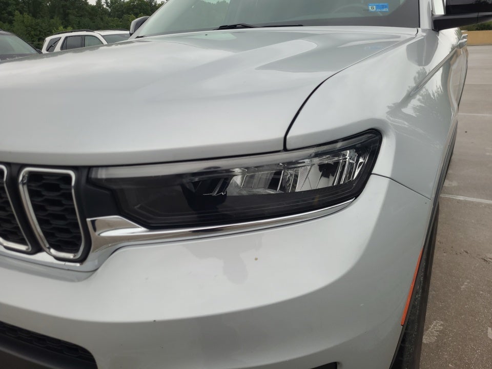 2022 Jeep Grand Cherokee L Laredo