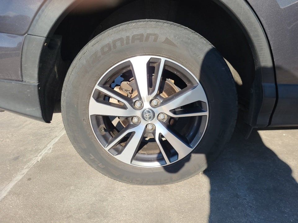 2016 Toyota RAV4 XLE