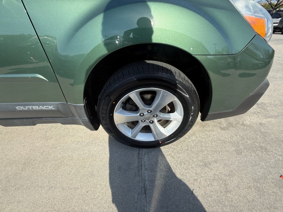 2013 Subaru Outback 2.5i Limited