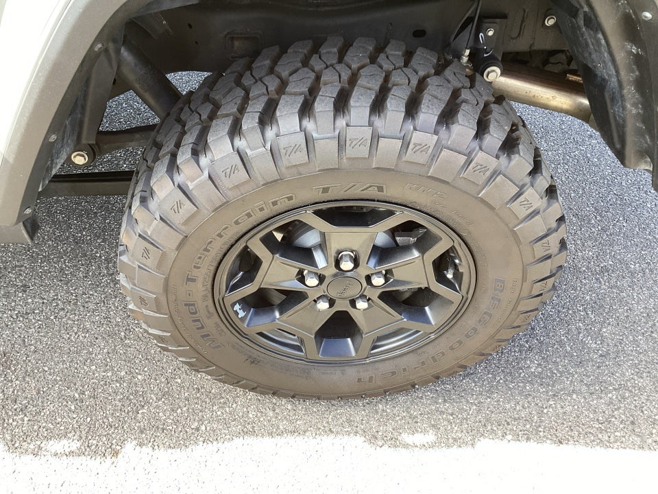 2021 Jeep Gladiator Willys 4x4