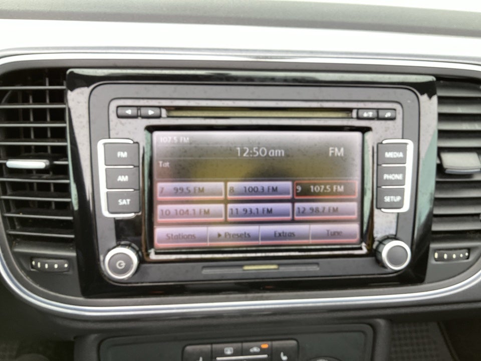 2013 Volkswagen Beetle Convertible 2.5L