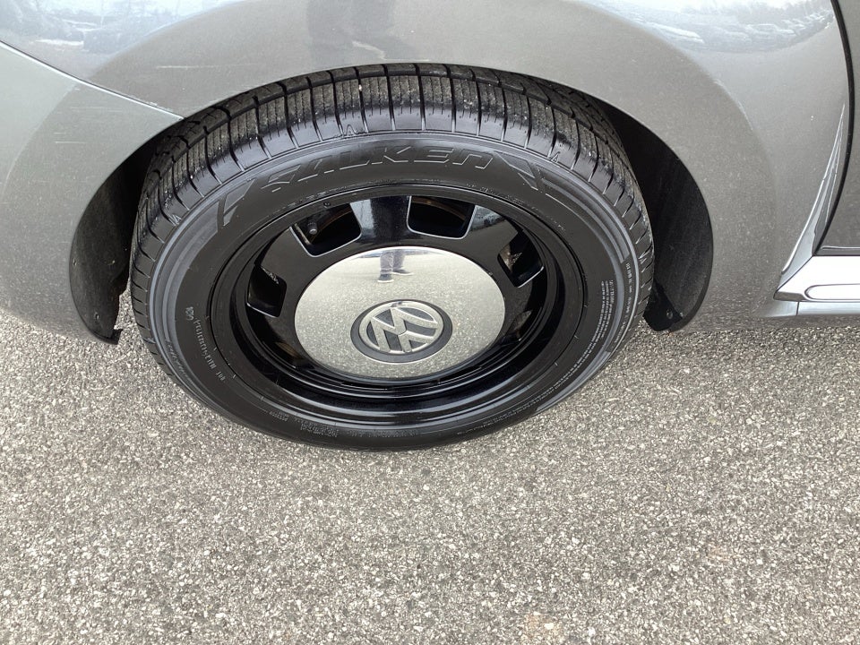 2013 Volkswagen Beetle Convertible 2.5L