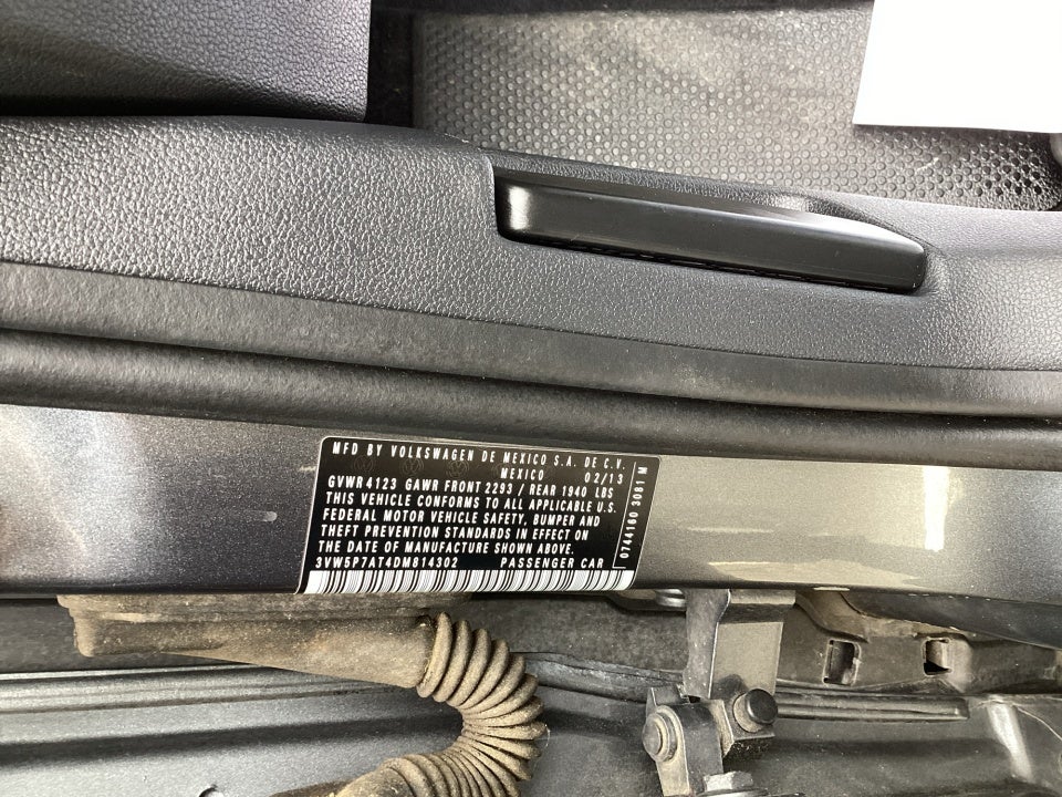 2013 Volkswagen Beetle Convertible 2.5L