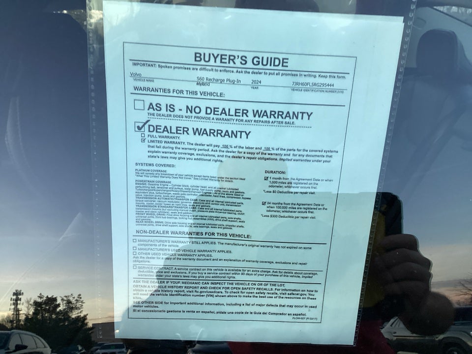 2024 Volvo S60 Recharge Plug-In Hybrid T8 Plus Dark Theme